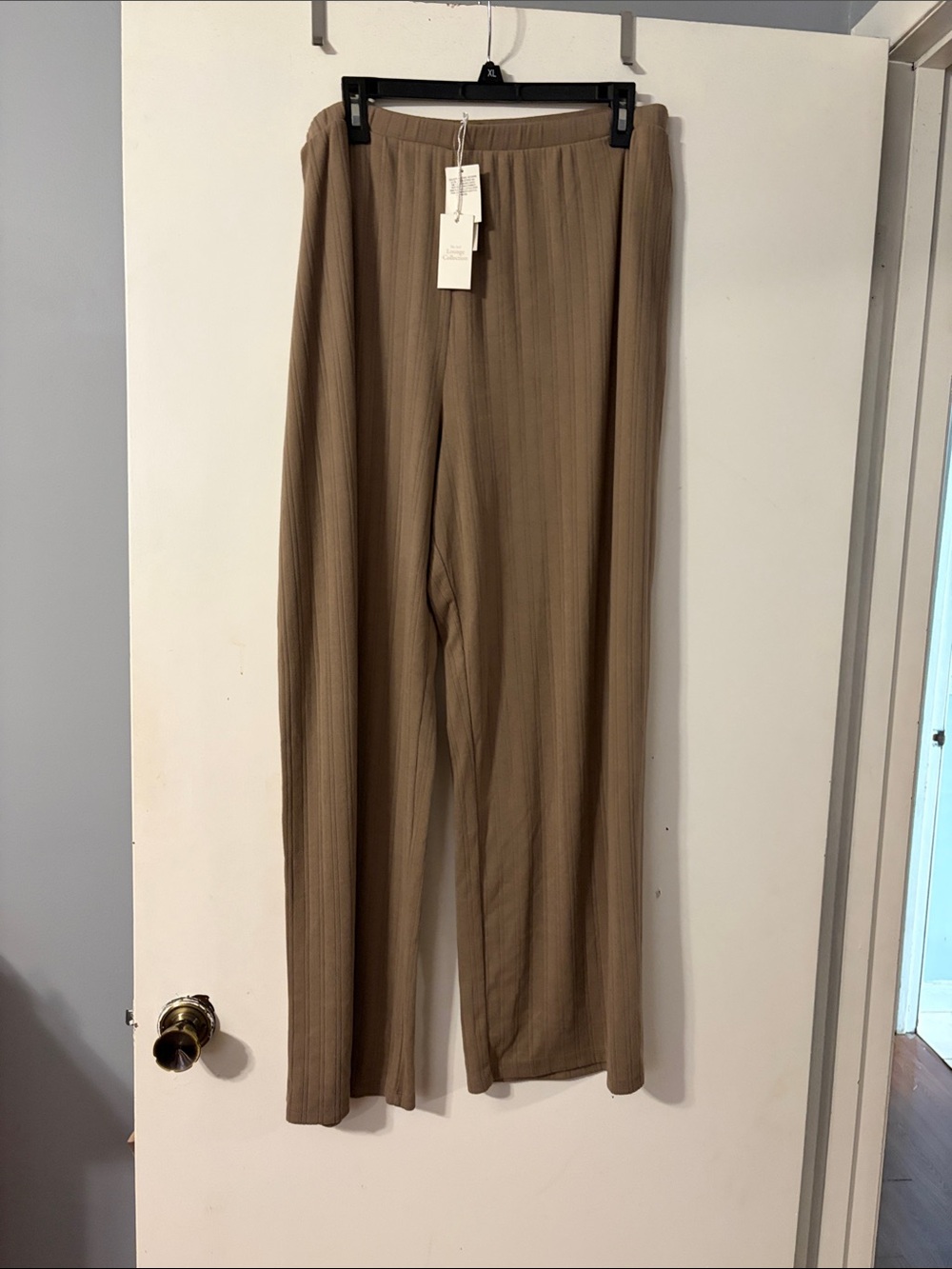 Abercrombie & Fitch Ribbed Lounge Pants in Taupe Brown